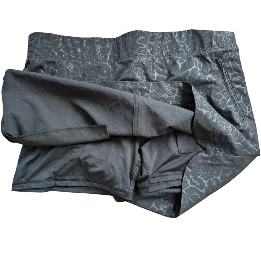 Orvis Black and Blue Floral/Geometric Athletic Skort Bundle of 2 sz XL - Picture 9 of 16